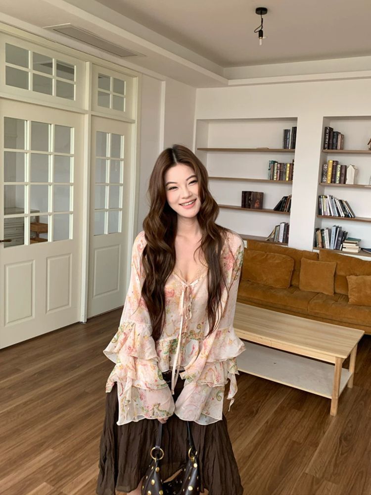 Wrap Blouse Chiffon - Женская шифоновая блузка с принтом «Пейсли»