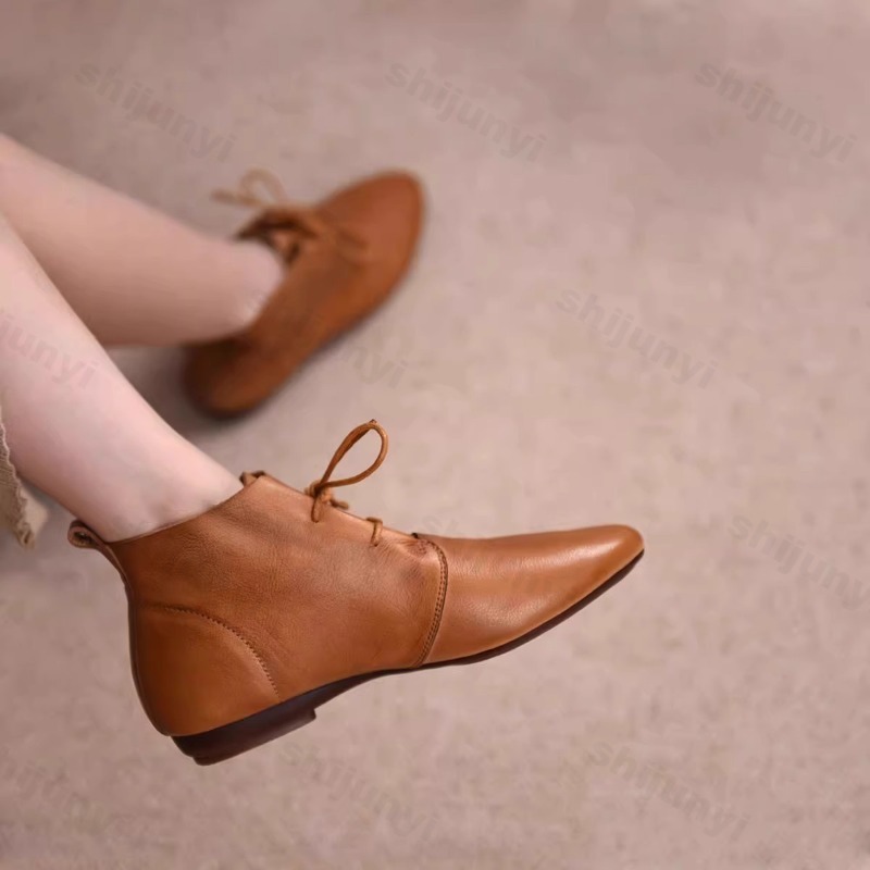 Женские короткие ботинки из ко – обзор и цена Women'S Fashion Trends Autumn 2025