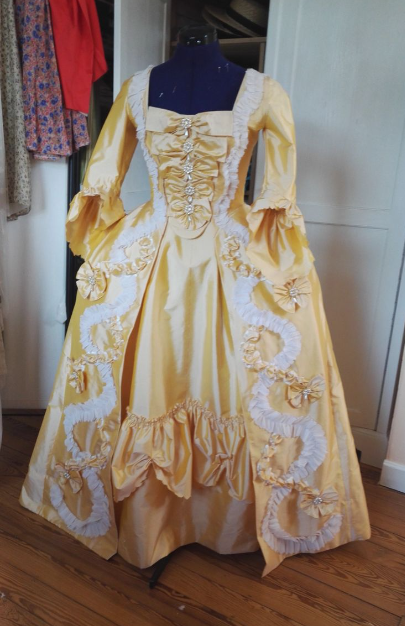Модное платье в стиле рококо,  – обзор и цена Women Fashion Gown